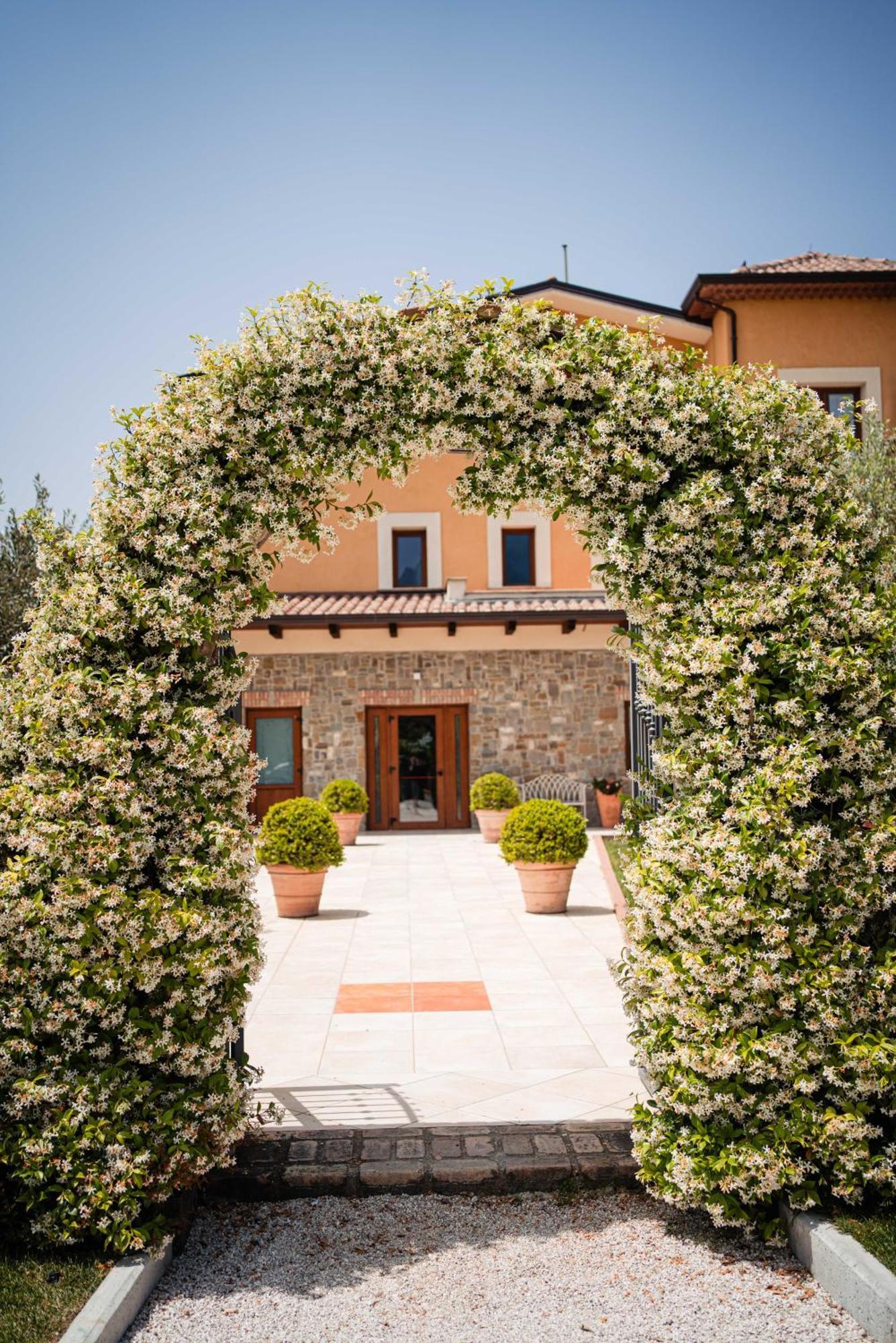 Casale Degli Ulivi Resort Pellare Экстерьер фото